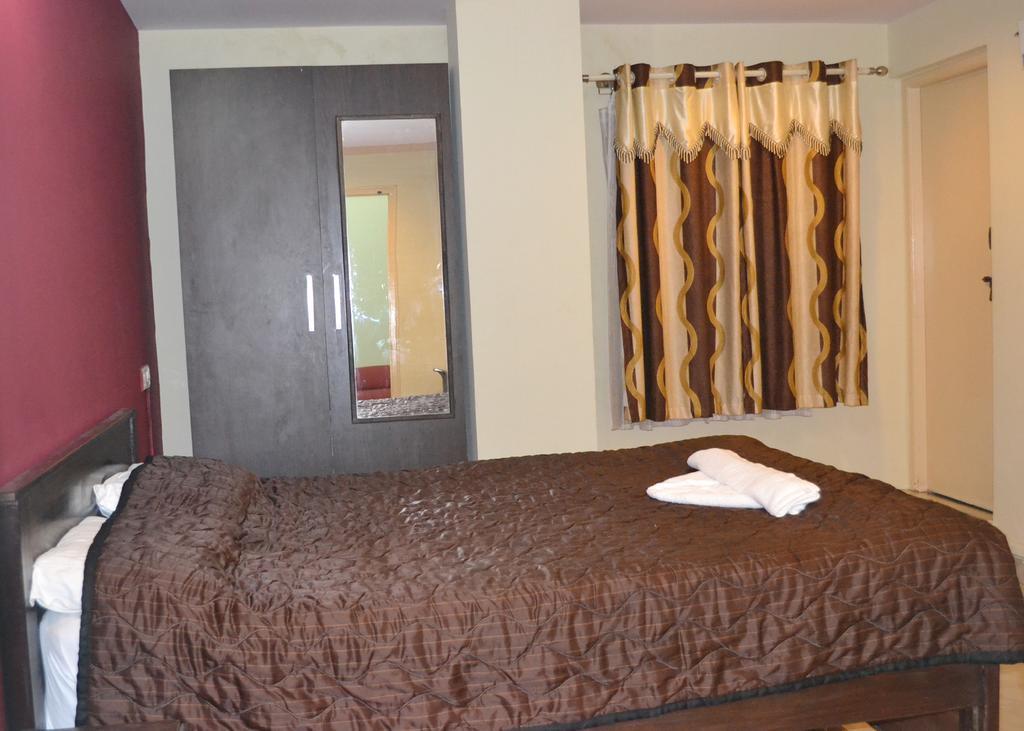Hotel Kings Gateway บังกาลอร์ ห้อง รูปภาพ